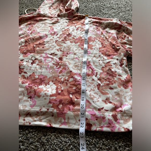 Lou & Grey In Bloom Floral Terry Hoodie - Picture 10 of 10